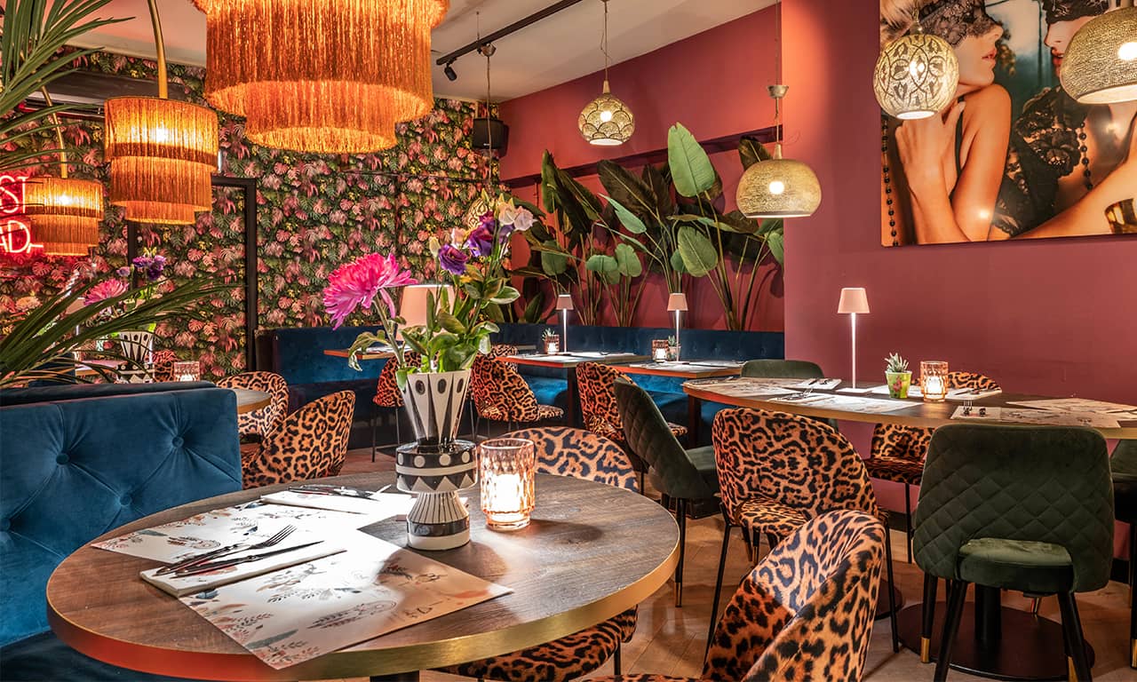 Signs Your Hospitality Furniture Needs Replacing
